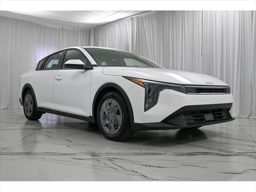 2025 Kia K4 LX