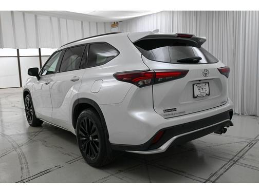 2024 Toyota Highlander XSE