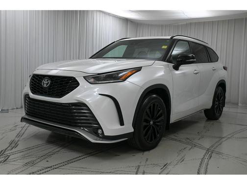 2024 Toyota Highlander XSE