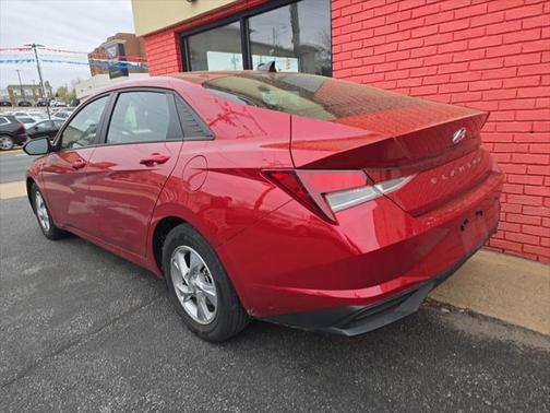 2023 Hyundai ELANTRA SE