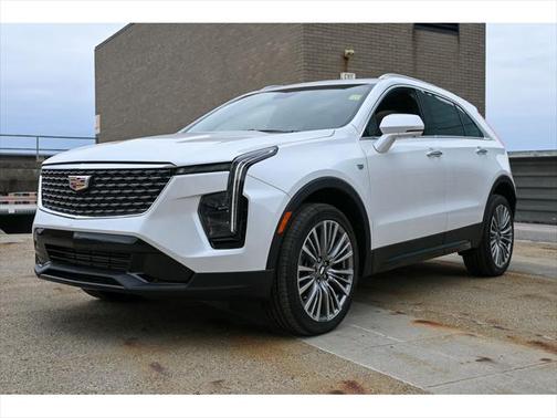 2025 Cadillac XT4 Premium Luxury