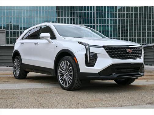 2025 Cadillac XT4 Premium Luxury