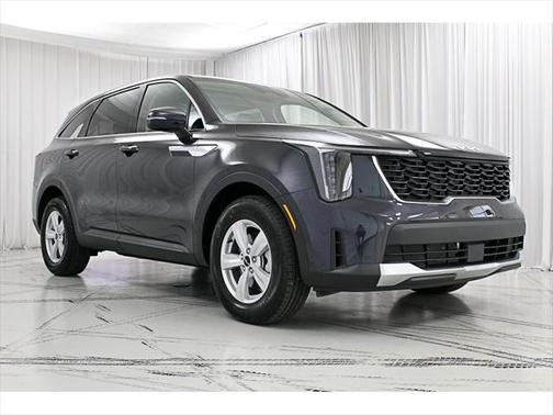2025 Kia Sorento LX