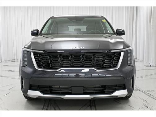 2025 Kia Sorento LX