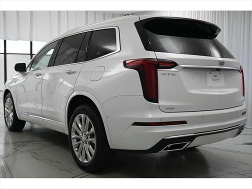 2025 Cadillac XT6 Premium Luxury AWD