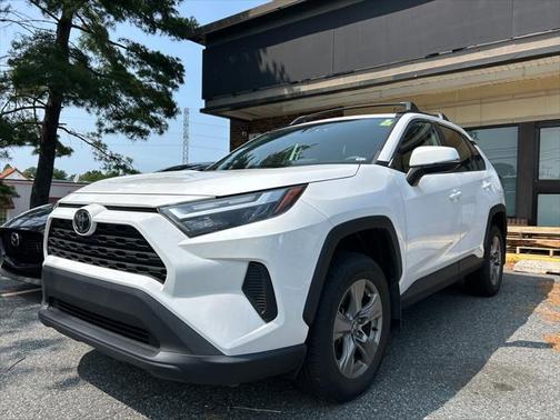 2022 Toyota RAV4 XLE