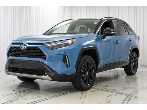 2022 Toyota RAV4 Hybrid SE