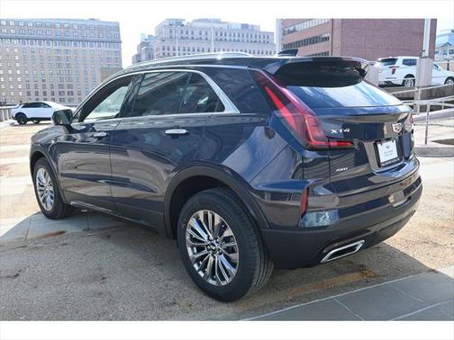 2025 Cadillac XT4 Premium Luxury