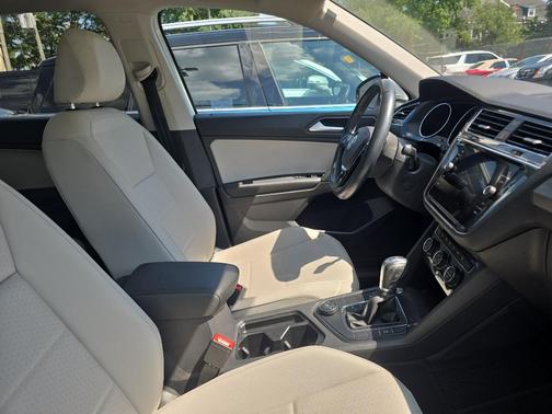 2019 Volkswagen Tiguan 2.0T SEL R-Line 4MOTION