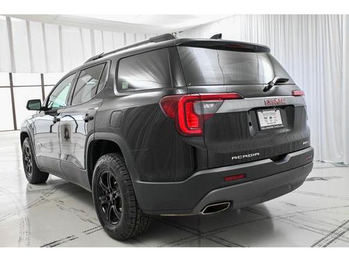 2021 GMC Acadia AWD AT4