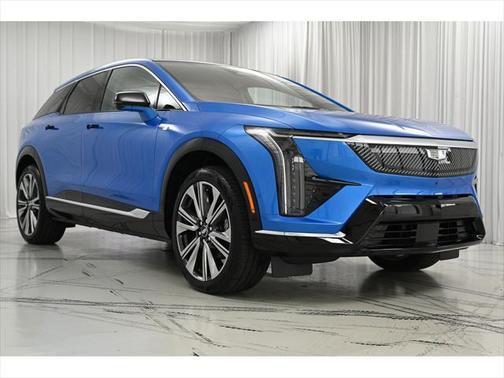 2025 Cadillac OPTIQ Luxury 2 AWD