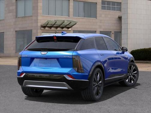 2025 Cadillac OPTIQ Luxury 2 AWD