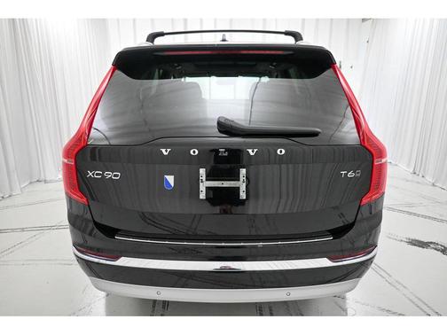 2022 Volvo XC90 T6 Inscription