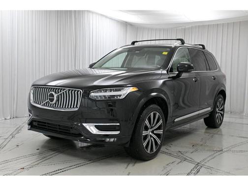 2022 Volvo XC90 T6 Inscription