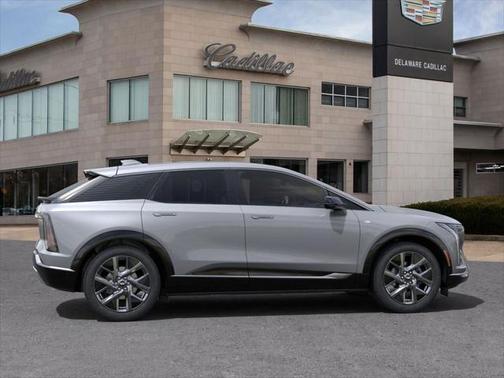 2025 Cadillac OPTIQ Luxury