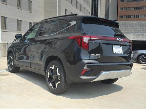 2025 Kia Seltos EX