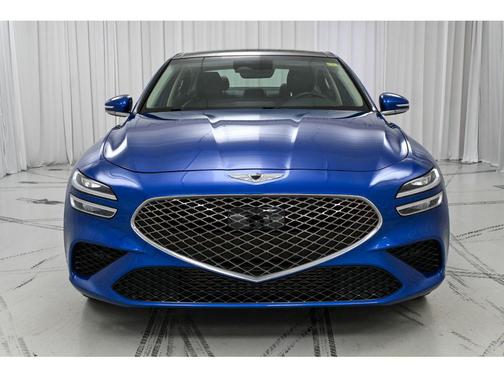 2022 Genesis G70 2.0T AWD