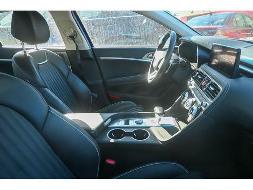 2022 Genesis G70 2.0T AWD