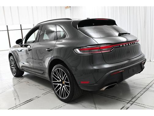 Volcano Grey Metallic 2024 Porsche Macan Macan