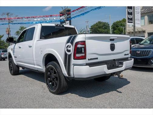 2022 RAM 2500 Laramie Crew Cab 4x4 6'4' Box