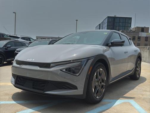 2025 Kia EV6 Light Long Range