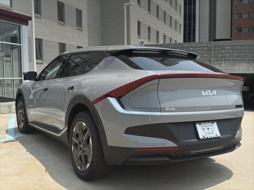 2025 Kia EV6 Light Long Range