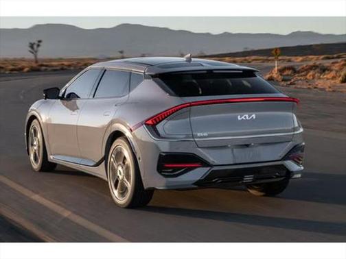 2025 Kia EV6