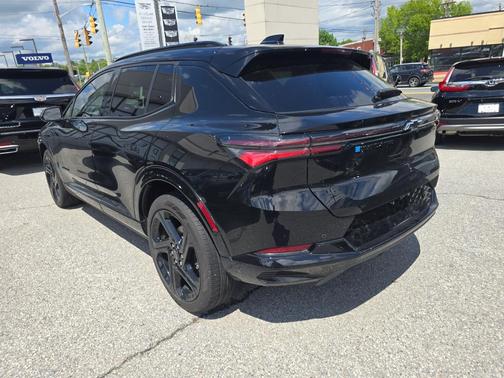 Black 2024 Chevrolet Equinox EV RS