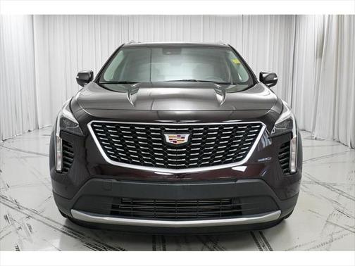 2021 Cadillac XT4 Premium Luxury