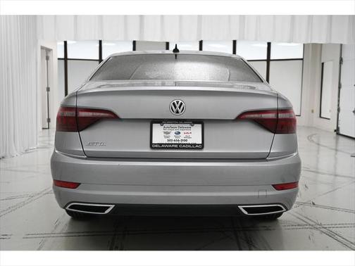 2021 Volkswagen Jetta 1.4T R-Line