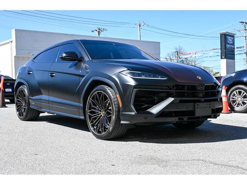 2025 Lamborghini Urus SE
