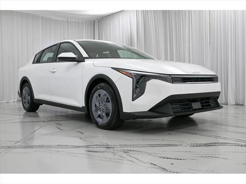 2025 Kia K4 LX