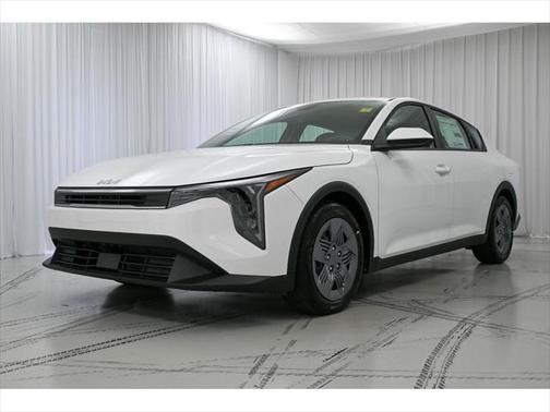 2025 Kia K4 LX