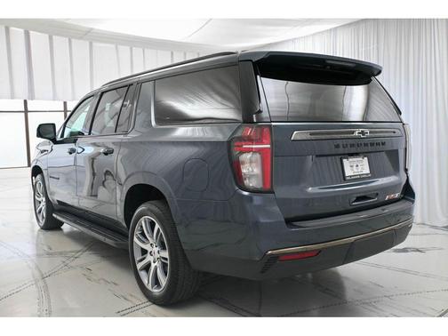 2021 Chevrolet Suburban RST