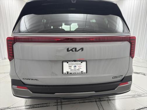 2026 Kia Carnival SX