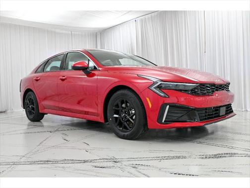 2025 Kia K5 LXS