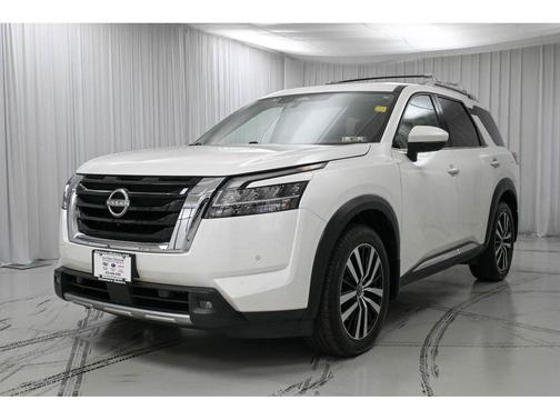 2023 Nissan Pathfinder Platinum 4WD