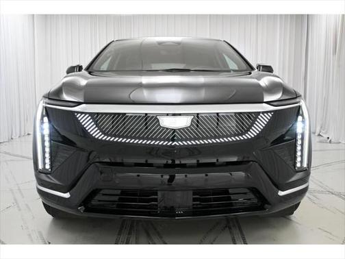 2025 Cadillac OPTIQ Luxury 2 AWD