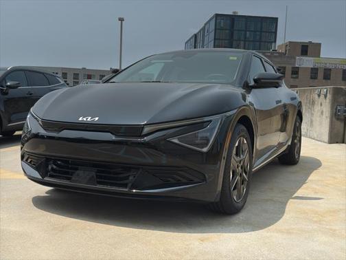 2025 Kia EV6 Wind