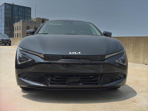 2025 Kia EV6 Wind