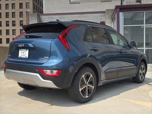 2025 Kia Niro EX