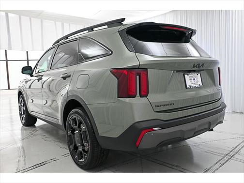 2025 Kia Sorento EX