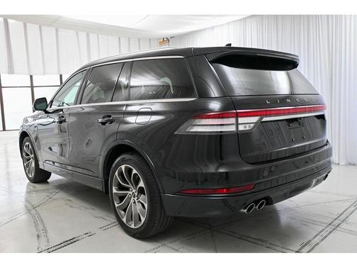 Infinite Black Metallic Clearcoat 2023 Lincoln Aviator Grand Touring AWD