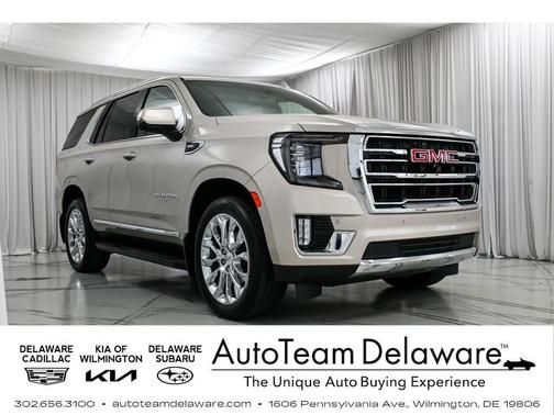 Pearl Beige Metallic 2022 GMC Yukon SLT
