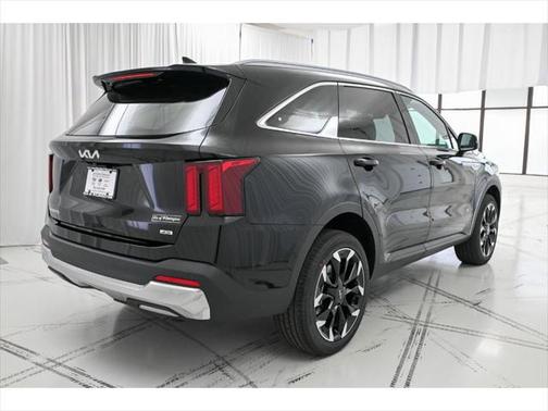 2025 Kia Sorento EX