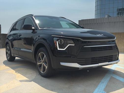 2025 Kia Niro LX