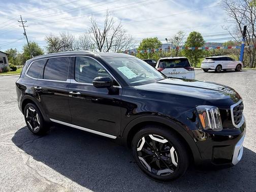 Ebony Black 2025 Kia Telluride S