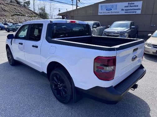 OXFORD WHITE 2023 Ford Maverick
