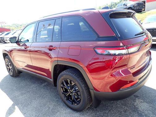 Velvet Red Pearlcoat 2025 Jeep Grand Cherokee Altitude