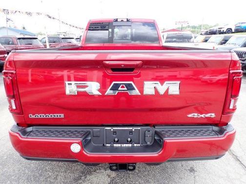 Molten Red Pearlcoat 2026 RAM 3500 Laramie Crew Cab 4x4 8' Box